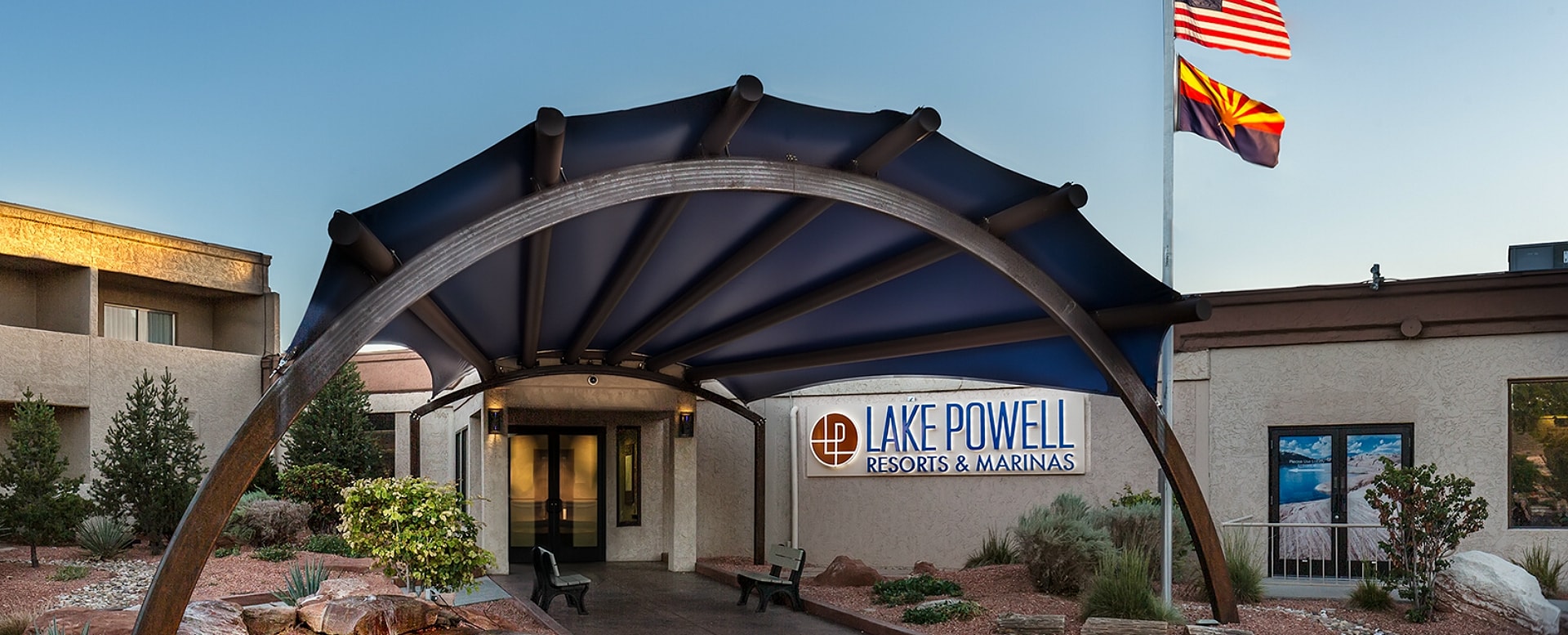 Lake Powell Resort-entrance