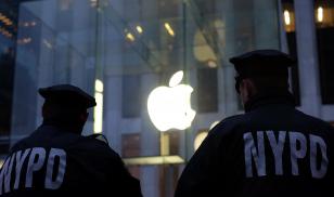 FOTN 2016 NYPD Apple Store Photo