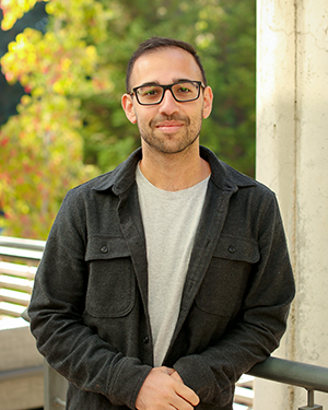 Portrait of Jason Eshraghian.