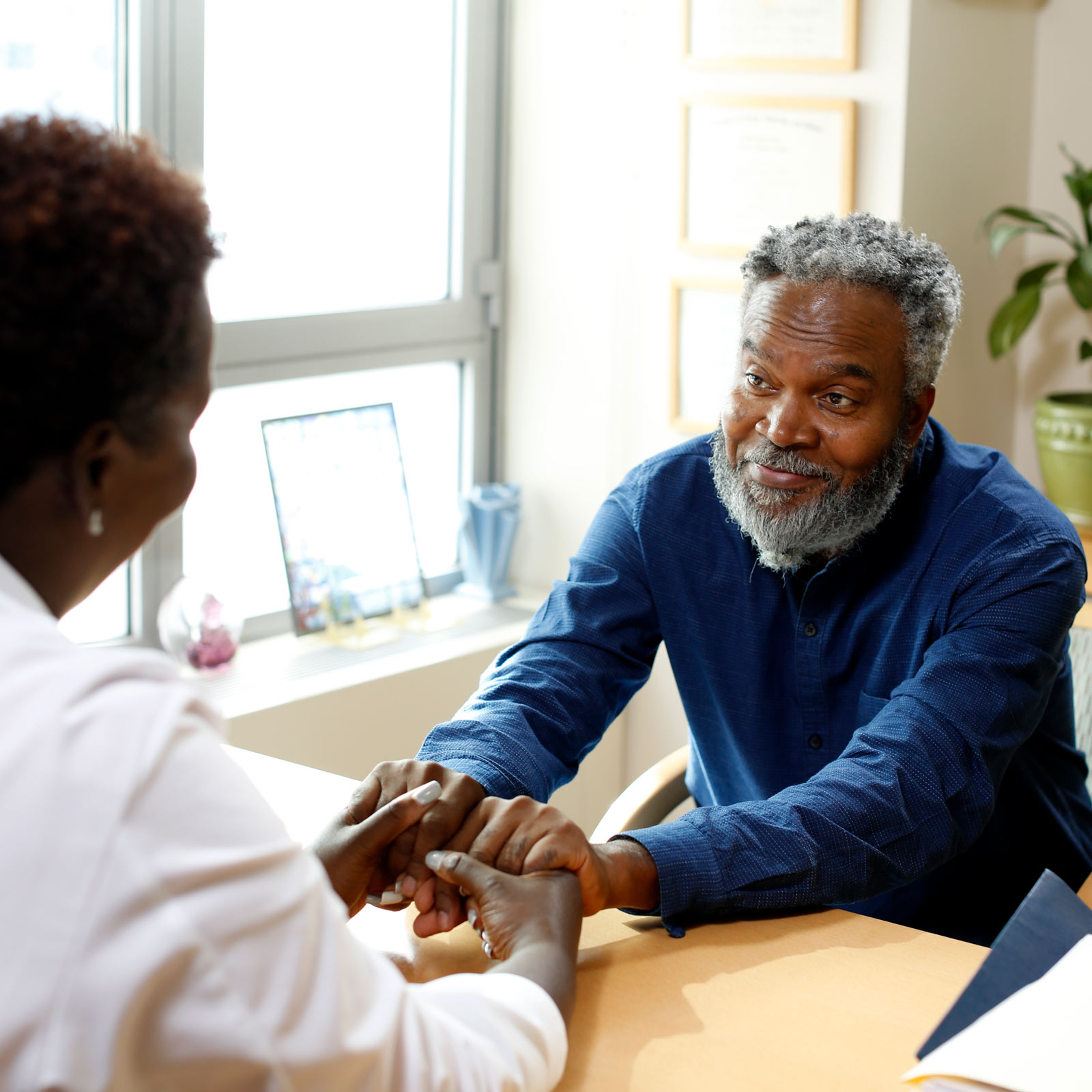 Patient Speaking With Nutritionist