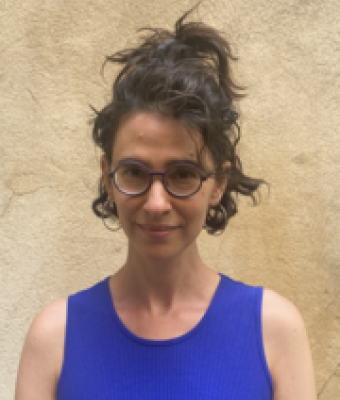 Photo Portrait of Shterna Friedman, wearing blue shirt