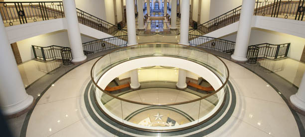 Rotating decorative Capitol photo slideshow image