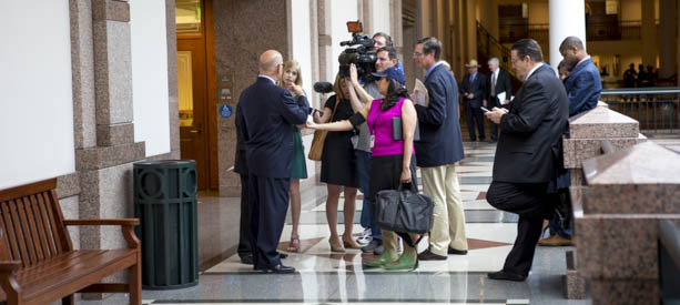 Rotating decorative Capitol photo slideshow image