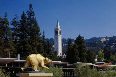 UC Berkeley Campanile and golden bear statue