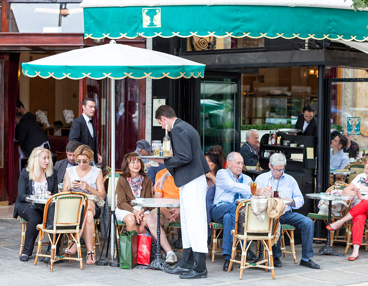 10 Cafés abroad that are literary famous