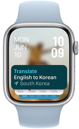 Apple Watch 螢幕顯示智慧型疊放中的翻譯 app 小工具。