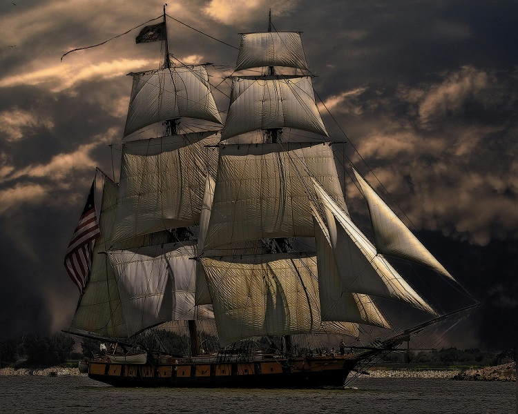 White and brown galleon ship
