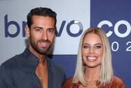 Sergio Carrallo and Caroline Stanbury arriving on the red carpet at BravoCon 2023.