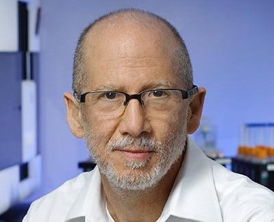 close up portrait of Bert Vogelstein, MD, Johns Hopkins Sidney Kimmel Comprehensive Cancer Center in Baltimore, MD