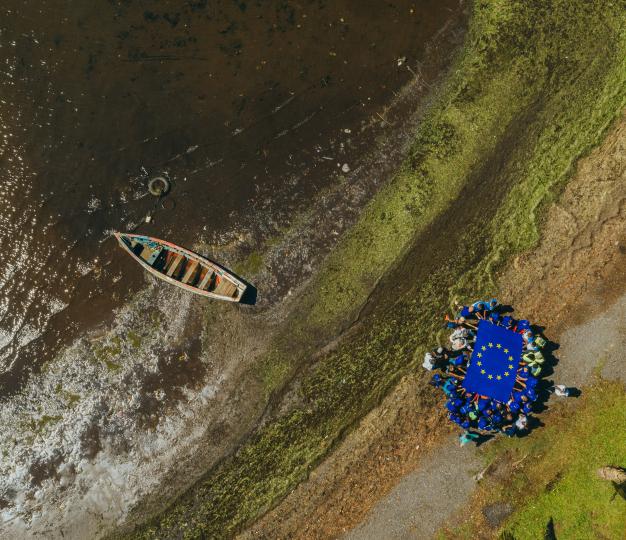 ocean, beach clean up