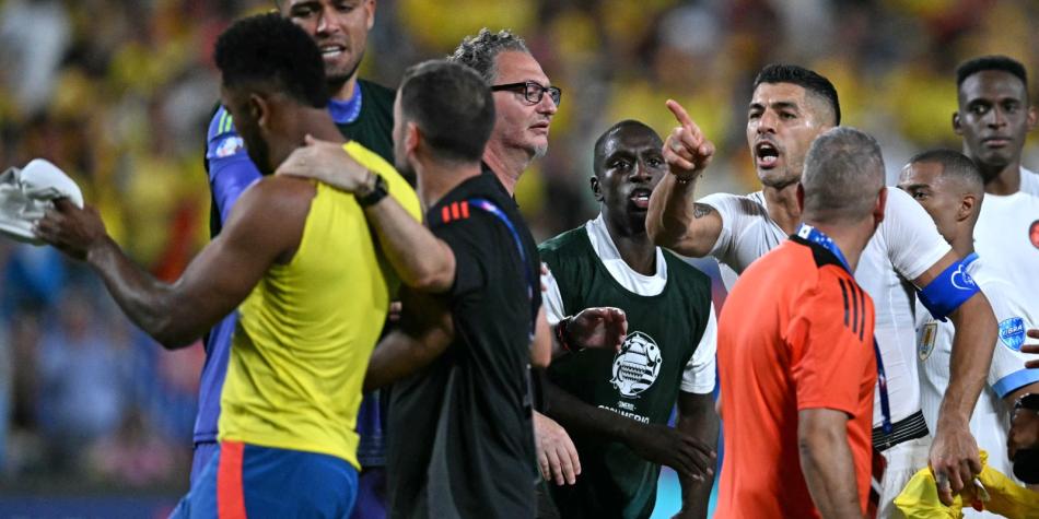 Luis Suárez en Colombia vs Uruguay