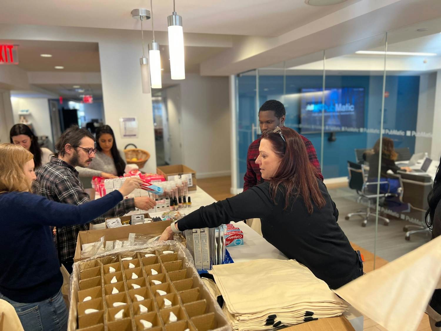 Women's History Month - Kit Building for Bottomless Closet in NY