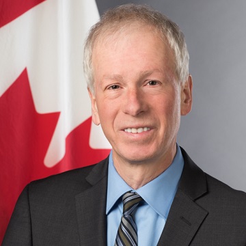 L’honorable Stéphane Dion, Ambassadeur  du Canada auprès de la France et Envoyé spécial auprès de l’Union européenne et de l’Europe