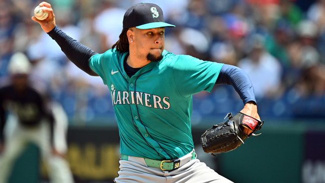 Starting pitcher Luis Castillo #58 of the Seattle Mariners pitches during the first inning against the Cleveland Guardians at Progressive Field on June 20, 2024 in Cleveland, Ohio. (Photo by Jason Miller/Getty Images)