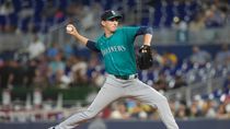 Image for story: Mariners suffer narrow 3-2 loss to Miami Marlins