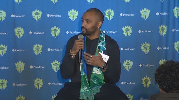 Image for story: Seattle sports stars team up with US surgeon general for youth mental health summit