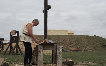  Lassigny, mardi. Avec la construction de la tour Roland, ici au second plan, le site espère retrouver une nouvelle dynamique.