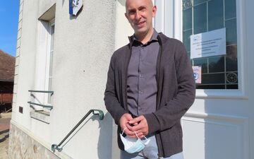 Chanteloup-en-Brie (Seine-et-Marne), le 28 avril. Olivier Colaisseau, le maire, a envoyé avec son homologue de Chalifert une lettre au préfet pour demander un assouplissement sur le port du masque à l'extérieur. LP/Thomas Segissement