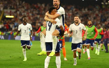 Ollie Watkins a été le sauveur de l'Angleterre d'Harry Kane en toute fin de match face aux Pays-Bas. REUTERS/Kai Pfaffenbach