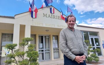 Saint-Pathus, mardi 25 juin 2024. Les gendarmes ont mené des perquisitions ce mardi : d'abord au domicile du maire Jean-Benoît Pinturier (SE), puis à la mairie. LP/Thomas Segissement