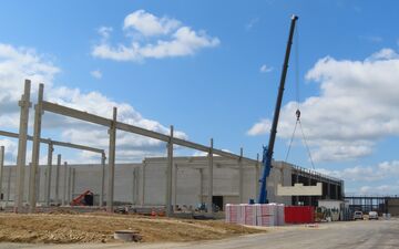 L'enseigne Stokomani construit son nouveau centre logistique dans l'Oise au parc Alata de Verneuil-en-Halatte. LP/Hervé Senamaud