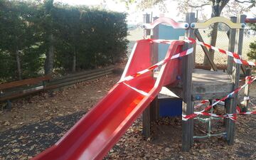  La Chapelle-la-Reine. Dans l’école maternelle Léo Moulin, les jeux de la cour sont hors-service depuis une inspection en octobre.