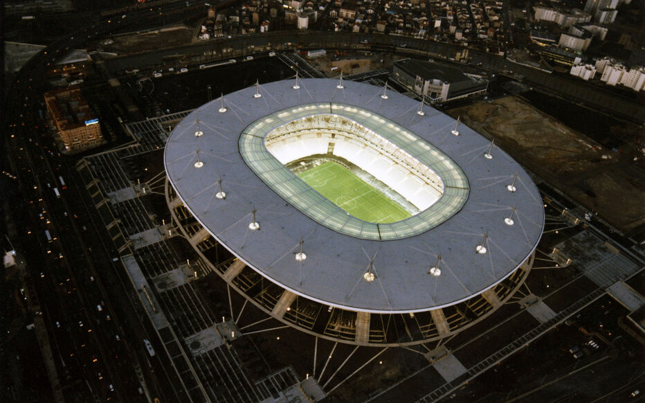 Inauguré en 1998, le Stade de France, le plus grand du pays avec plus de 80000 places, tourne grâce aux moteurs diesel. LP/Guy Gios