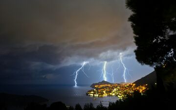 Orage violent : quelles démarches auprès de votre assurance habitation