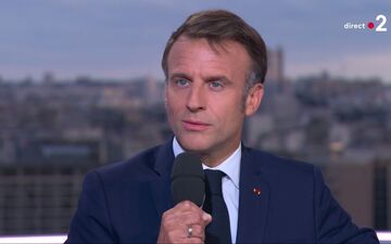 Sur le plateau du JT de France 2 ce mardi soir, Emmanuel Macron a presque réclamé une pause : «On a besoin de se réenthousiasmer. On verra tous à partir de vendredi soir pourquoi ça valait la peine.» Capture d'écran France 2