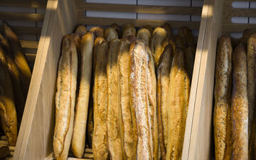 À la boulangerie Lorette, dans le XIVe arrondissement, on anticipe déjà une offre de pains moins large durant les JO de Paris, à cause des restrictions de circulation. LP/Alexandre Delaitre