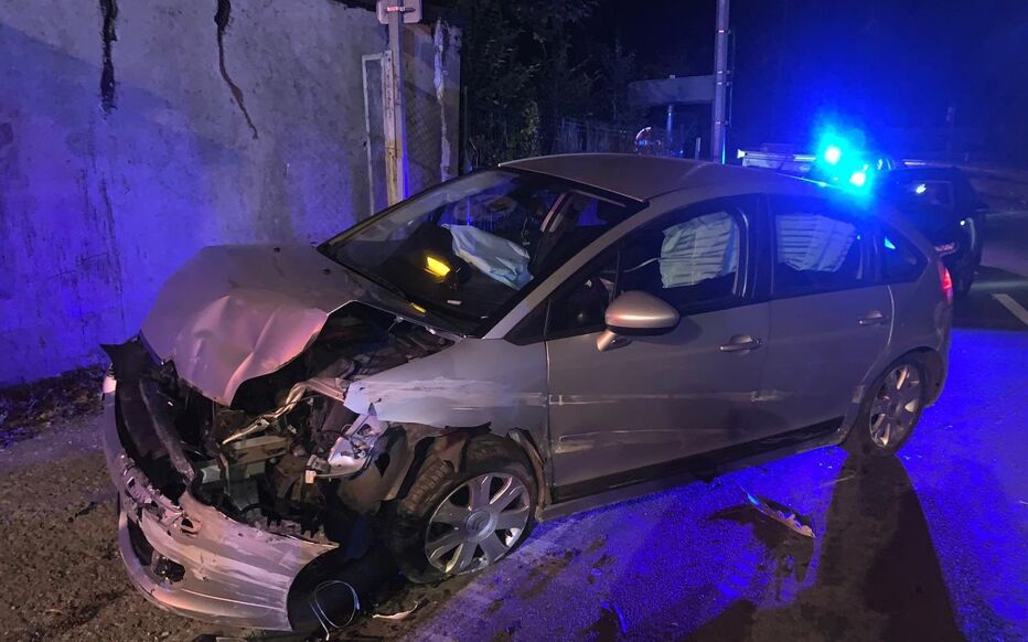 Poursuivi par les policiers, le conducteur d'une voiture en fuite depuis Bry-sur-Marne en a perdu le contrôle après une course-poursuite de vingt minutes dans la nuit de lundi à mardi. DR