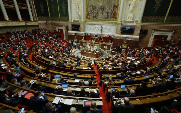 Dans le Val-de-Marne, ce sont 86 candidats qui brigueront un siège à l'Assemblée nationale lors des élections législatives des 30 juin et 7 juillet prochains. LP/Philippe Lavieille