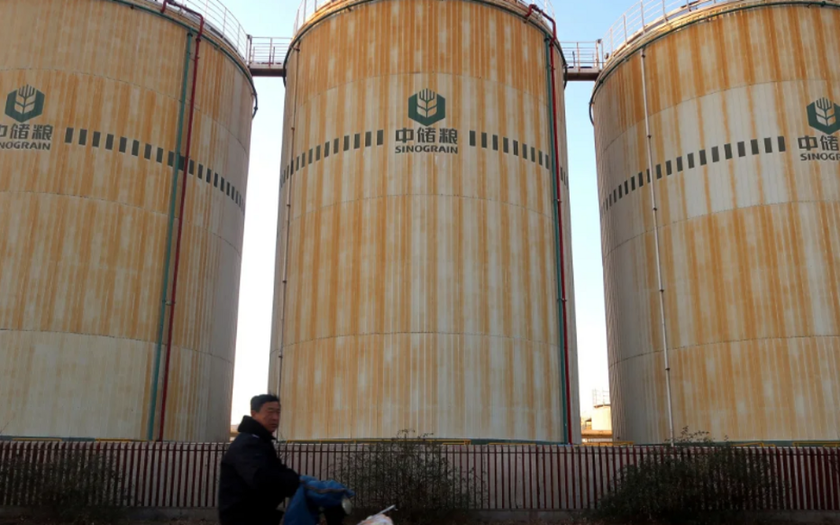 Selon Beijing News, le fait que Sinograin utilise des citernes pour transporter à la fois du carburant et des produits alimentaires était un « secret de polichinelle » dans le secteur des transports. Reuters/ Sun Yilei