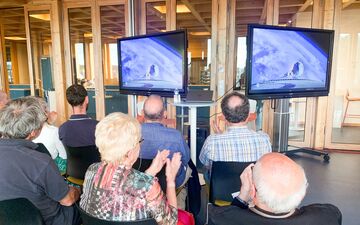 Les Mureaux, mardi 9 juillet. Parmi les spectateurs du lancement d'Ariane 6, plusieurs anciens salariés étaient présents pour assister à l'événement. LP/Adrien Voyer