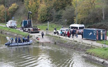 De nouvelles fouilles avaient été menées en 2017 dans une portion du canal reliant Bruxelles à Charleroi en Belgique dans le cadre de l’enquête sur les tueries du Brabant. AFP/BELGA/BENOIT DOPPAGNE