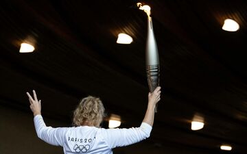 La flamme olympique terminera son parcours du jour à Amiens. AFP/Sébastien Bozon