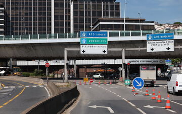 L'autoroute A13 reste fermée dans le sens Paris province. La réouverture pourrait finalement n’intervenir que le vendredi 26 juillet. LP/Arnaud Journois