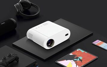 Sur Cdiscount, ce vidéoprojecteur est disponible à prix réduit // Cdiscount