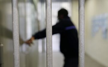 Les détenus ne sont pas autorisés à avoir de téléphones portables en prison. LP/ Guillaume Georges