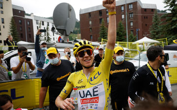 Tadej Pogacar après sa nouvelle victoire sur la 19e étape du Tour. Reuters.