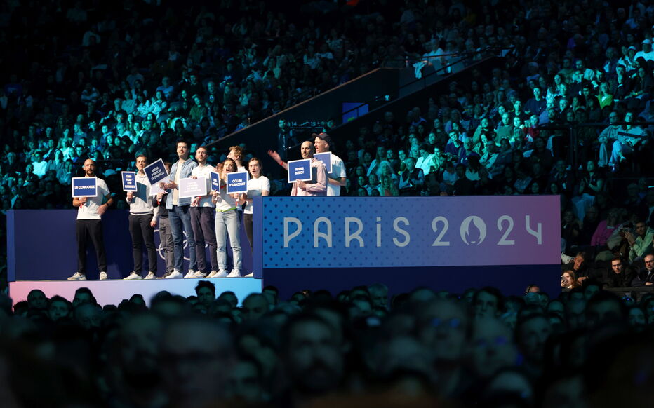 La quasi totalité des 45 000 bénévoles des JO étaient présents à La Défense Arena ou en ligne ce samedi pour le lancement de leur aventure olympique. LP/Delphine Goldsztejn