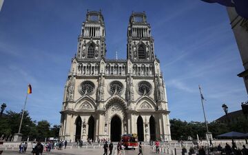 Orléans et la cathédrale Sainte-Croix accueilleront la Flamme olympique lors de sa visite du département du Loiret mercredi 10 juillet. LP/Olivier Arandel
