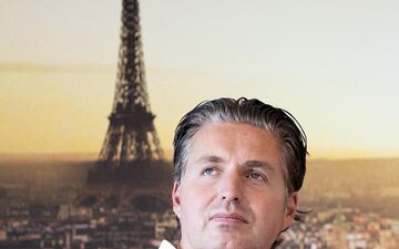 « Je serai évidemment d’abord supporter des Néerlandais, affirme Pieter Van den Hoogenband (ici en 2023). Mais ensuite, je serai derrière les Français. » ANP via AFP