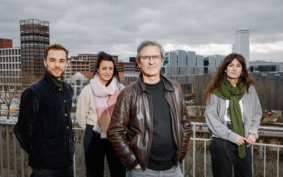 Michel Guthmann (au centre) qui coordonne le village olympique de Paris 2024, ici avec ses collaborateurs Julien Hureau, Elsa Nouguès et Matisse Duchet (de gauche à droite). LP/Arnaud Dumontier