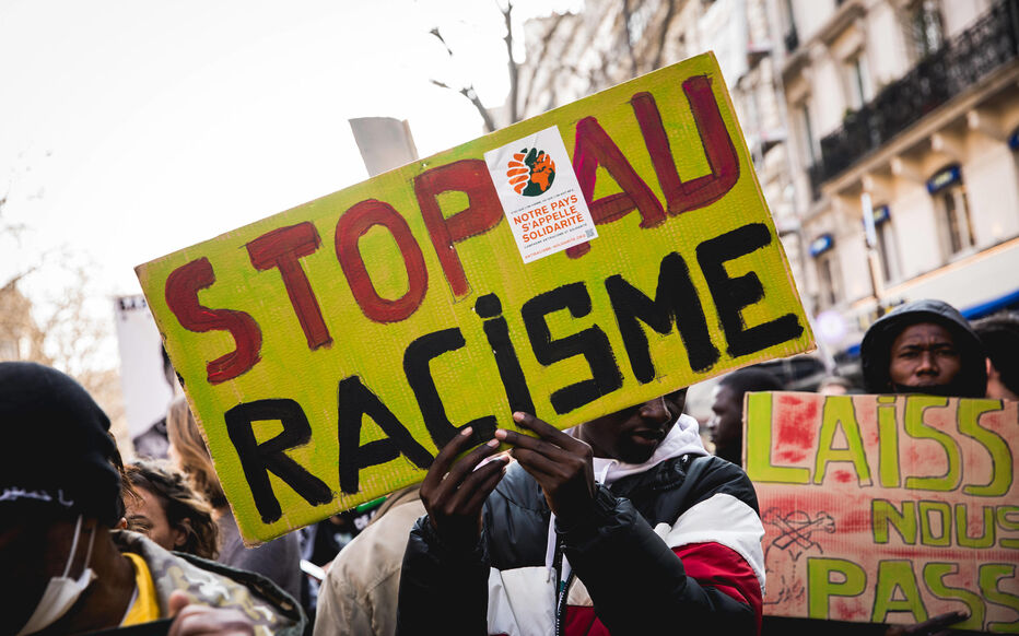 Plusieurs Français interrogés constatent une nette recrudescence d'atteintes racistes depuis les européennes, des propos insultants aux discriminations. SIPA/Chang Martin