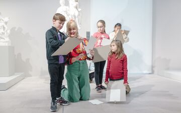 Les ateliers en famille du musée Camille Claudel permettent de découvrir l'art en s'amusant. ©Frédéric Lopez