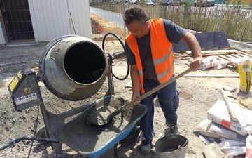 Conséquence du changement climatique, la canicule rejoint un dispositif datant de la fin des années 1940 dans le BTP, qui permet de mettre les gens au chômage technique lorsqu’il y a du gel, des inondations et des grands vents. (Illustration) LP/N.R.