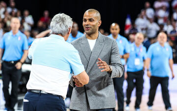 Tony Parker honoré. (Photo by Johnny Fidelin/Icon Sport)