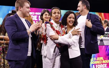 Huguette Bello avec Manon Aubry, lors de la Convention pour l'Union Populaire au parc des expositions de Villepinte (Seine-Saint-Denis) lors de la campagne des élections européennes, le 16 mars 2024. LP/Olivier CORSAN.