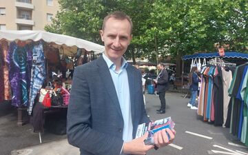 Brétigny-sur-Orge (Essonne) le 4 juillet 2024. Stefan Milosevic, candidat RN dans la 3e circonscription, affrontera le candidat NFP-EELV Steevy Gustave. LP/Cécile Chevallier